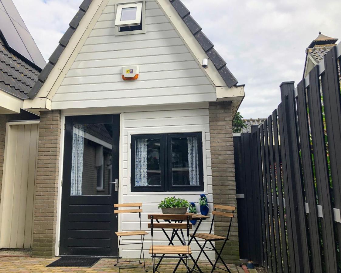 Bed and Breakfast Little House In Ámsterdam Exterior foto